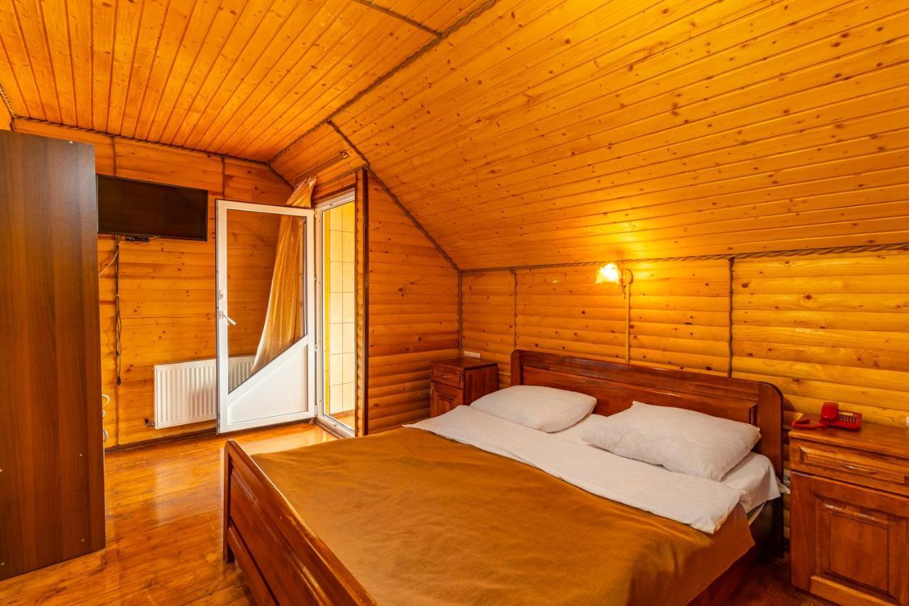 Гуцульська Світлиця Otel Bukovel Dış mekan fotoğraf