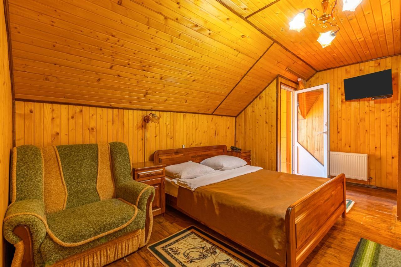 Гуцульська Світлиця Otel Bukovel Dış mekan fotoğraf
